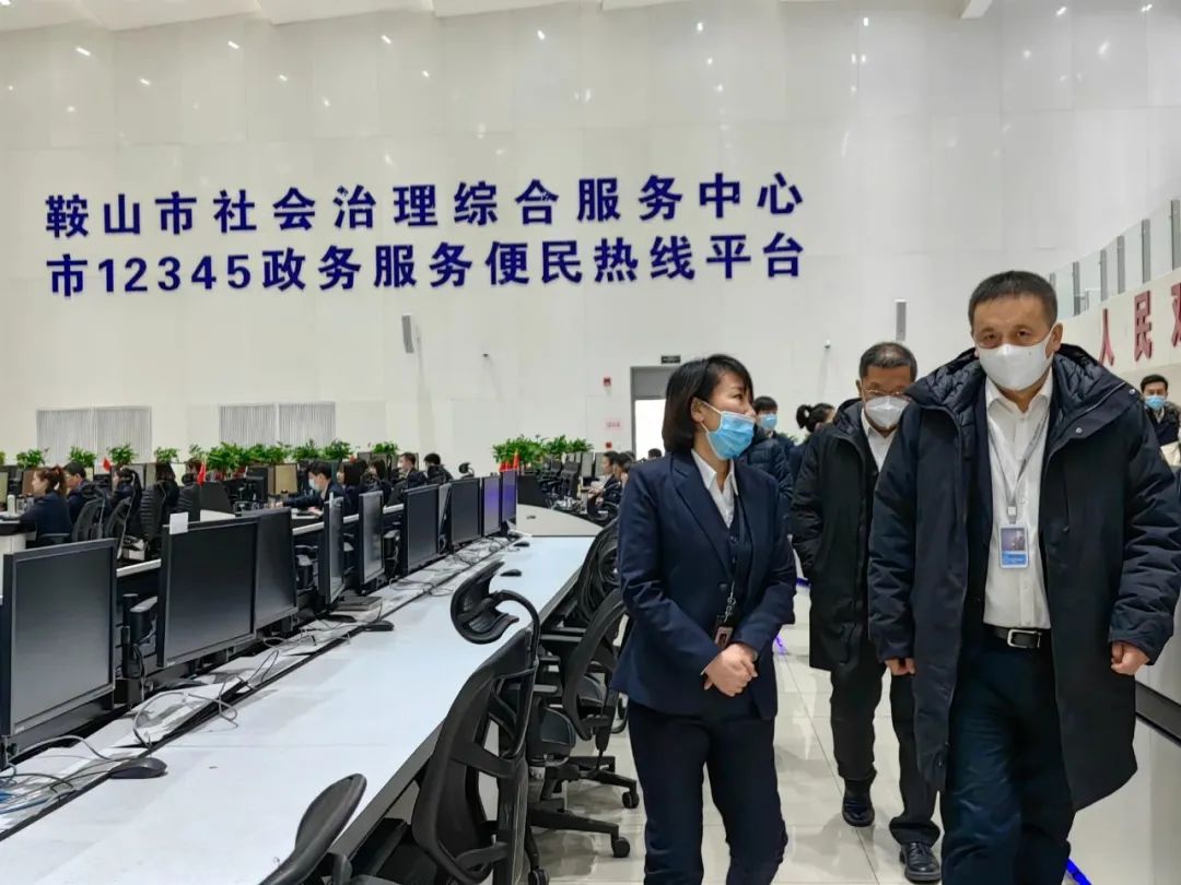 数九冬风冰雪寒，新春慰问关怀暖